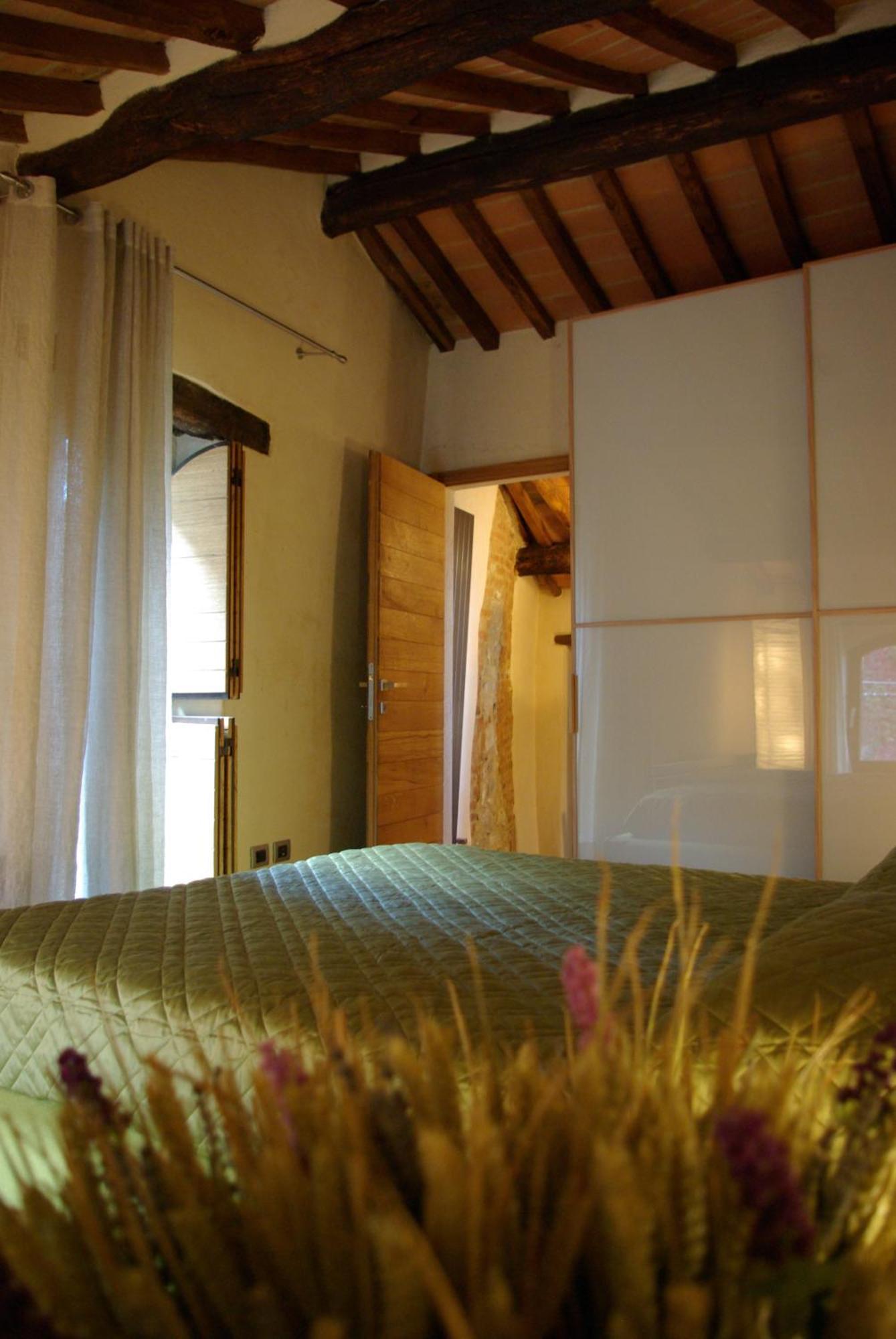 Larocchettina Apartment Castiglione dʼOrcia Стая снимка