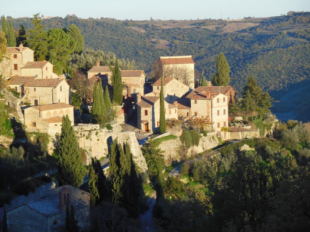 Larocchettina Apartment Castiglione dʼOrcia Стая снимка